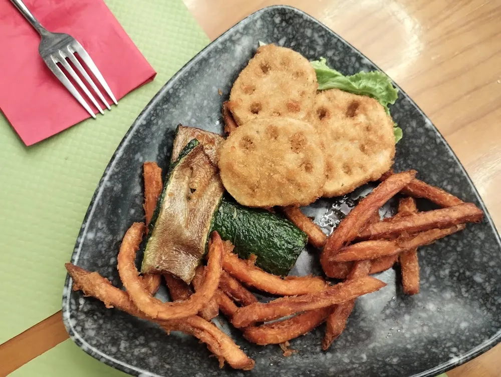 Fleur de Lotus Et Patate Douce Frites